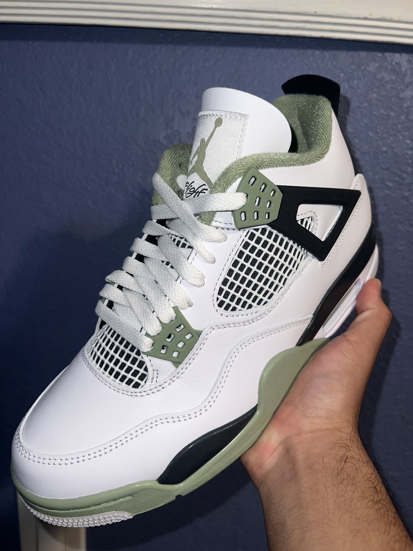 Jordan 4 Seafoams (W)