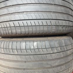 Tires 275-35r19 Michelin