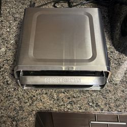 George Foreman Grill - Contact Smokeless Family Size