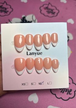 Press on nails