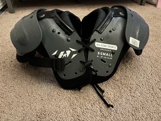 Youth football shoulder pads