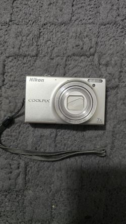 Nikon Digital Camera 