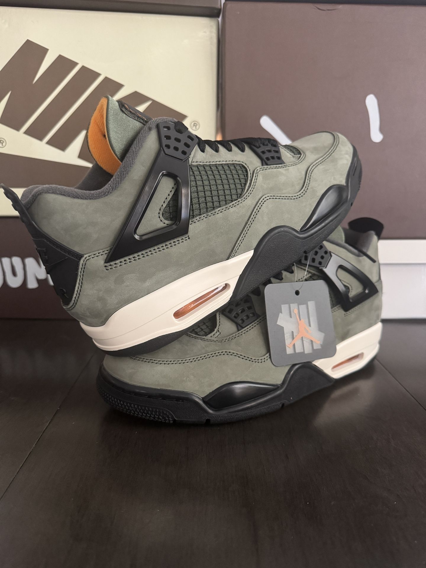 Jordan 4 Undefeated