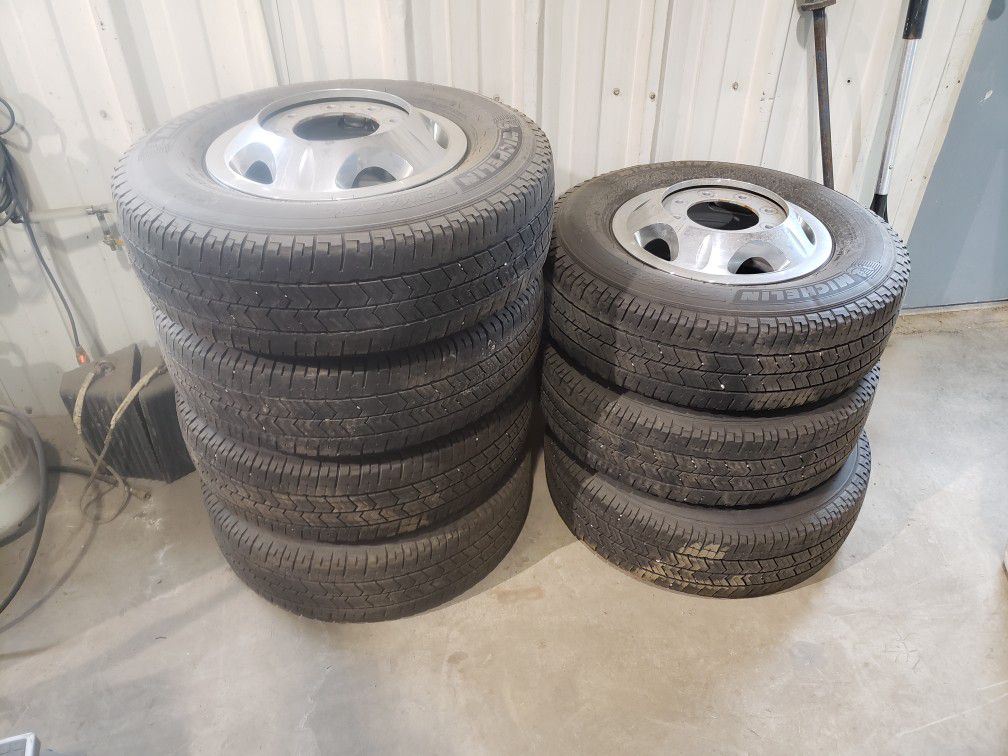 GMC 3500 Wheels And Tires