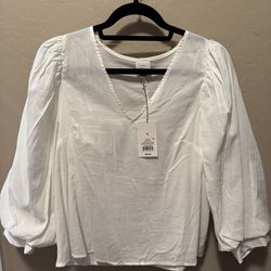 Women’s light weight blouse . NEW. Cute sleeves size M