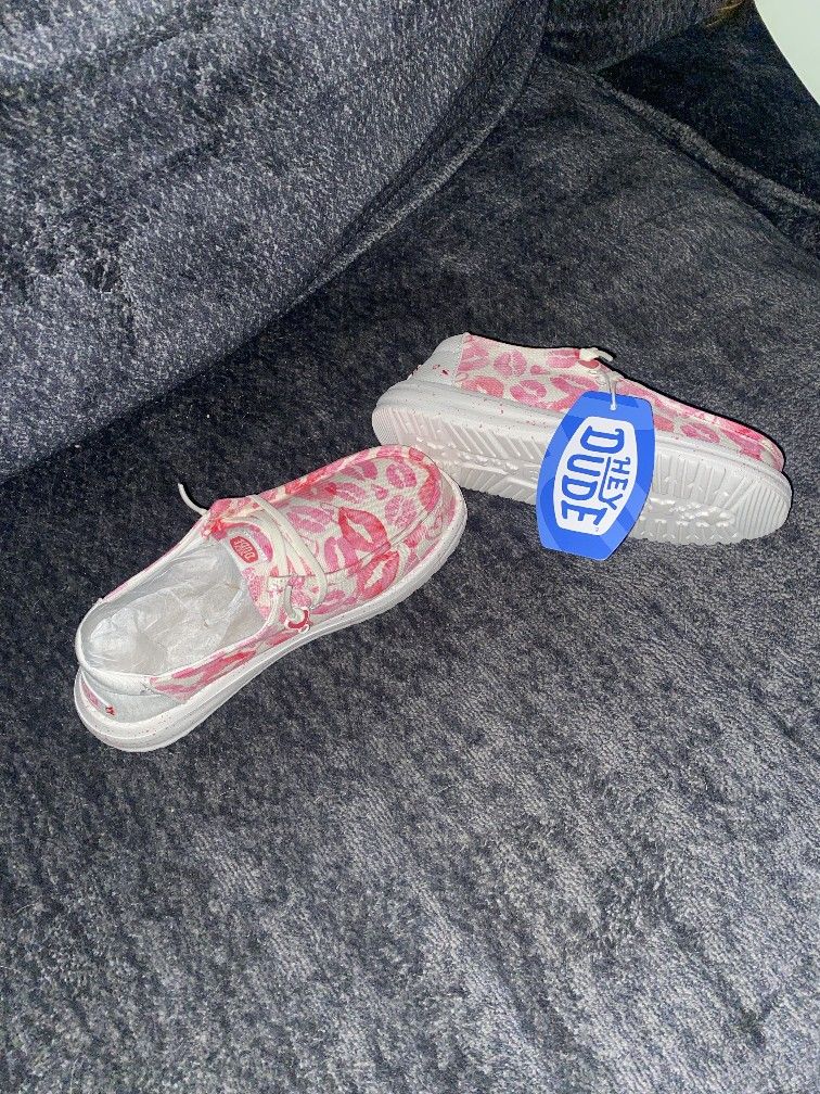 Women's Shoes Hey Dude
