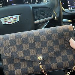 Louis Vuitton Pochette Felicie