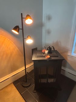 MODERN LAMP
