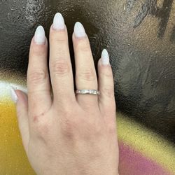 PLATINUM DIAMOND RING 