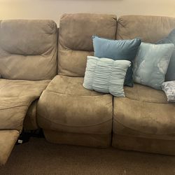 Sofa Recliner Good Condición 