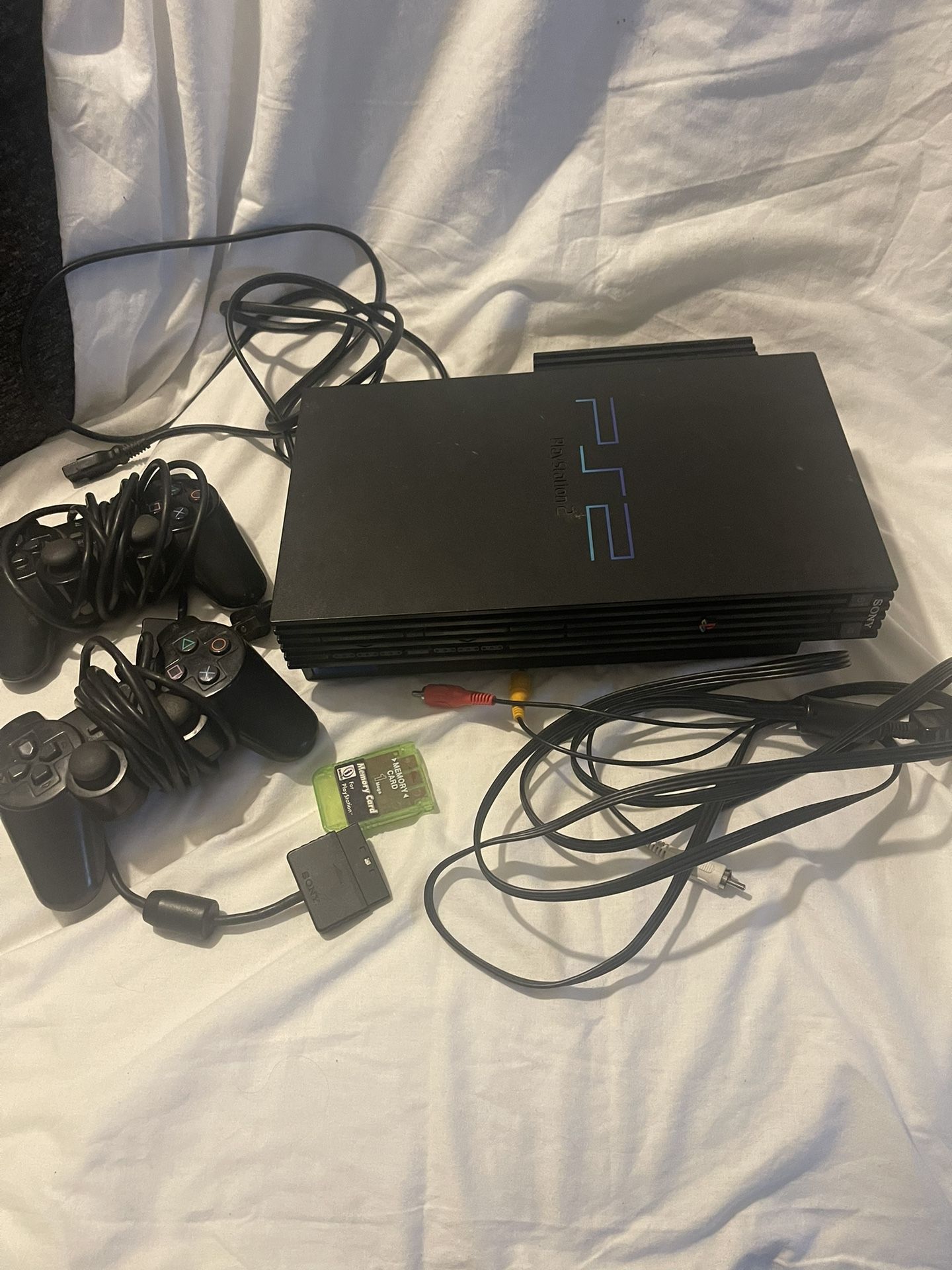 Playstation 2 Ps2 Scph39001 Two Controllers, All Cables, And A Memory Card