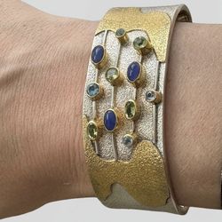 Designer vintage Sterling Silver Gold Multicolor gem stones Statement Hinged Cuff Bracelet adjustable In excellent condition Approx 3”