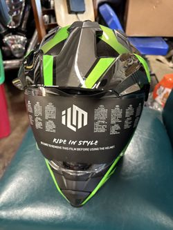 ILM MOTORCROSS ATV/DIRTBIKE HELMET brand New Size Med