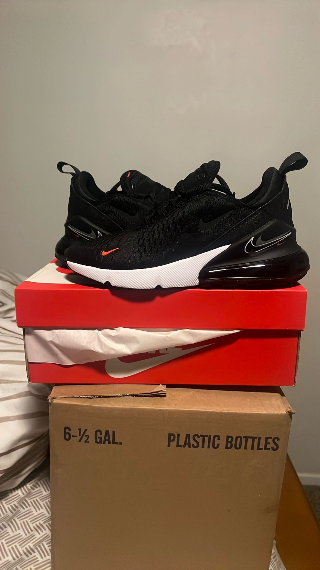 Nike Air Max 270 Size 5.5