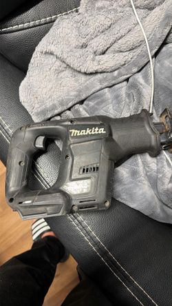 Makita 18v compact sawzall (used) tool only