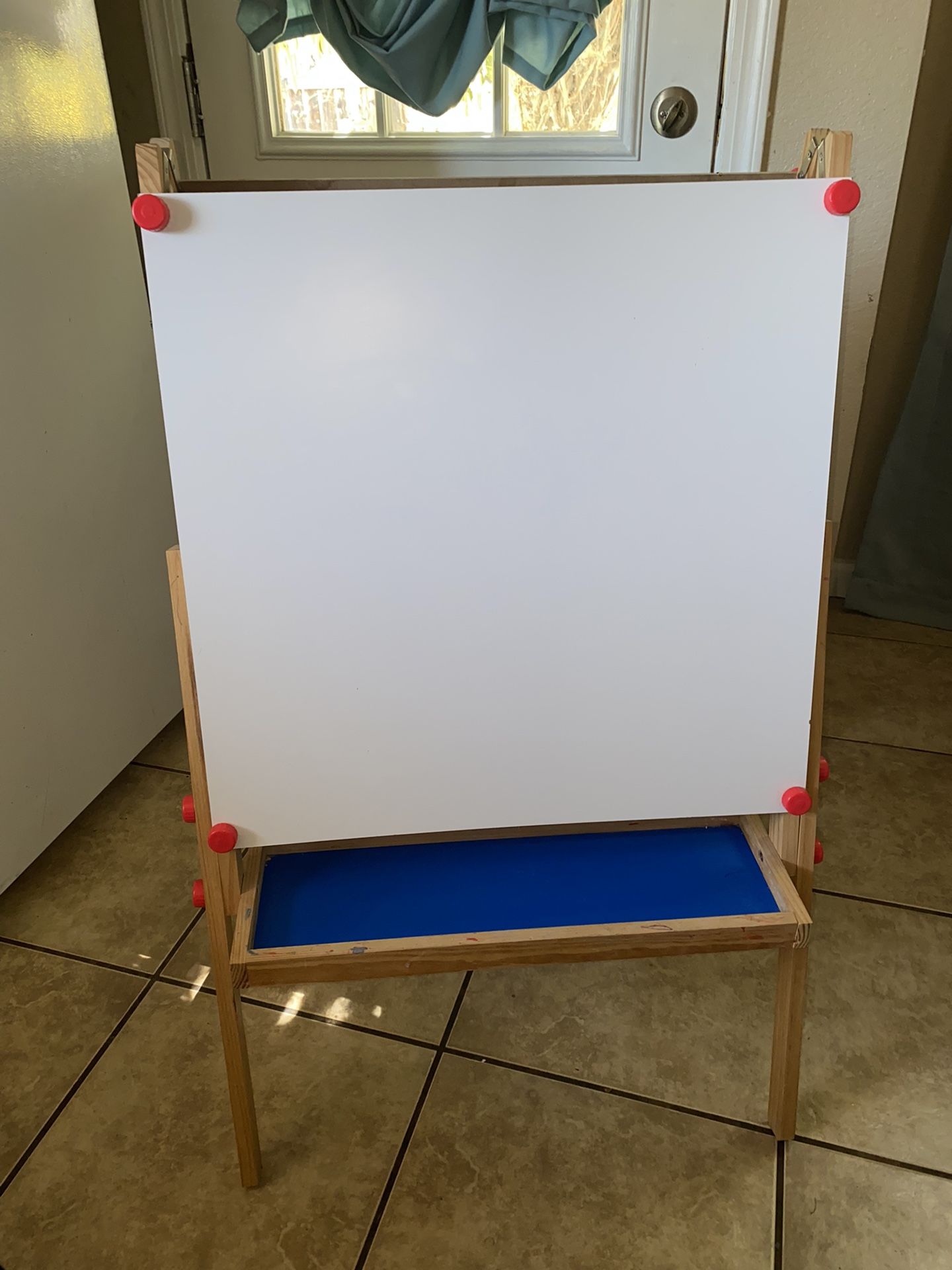 Kids Art Easel