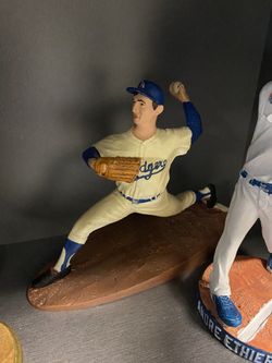 Los Angeles dodger Sandy Koufax Statue