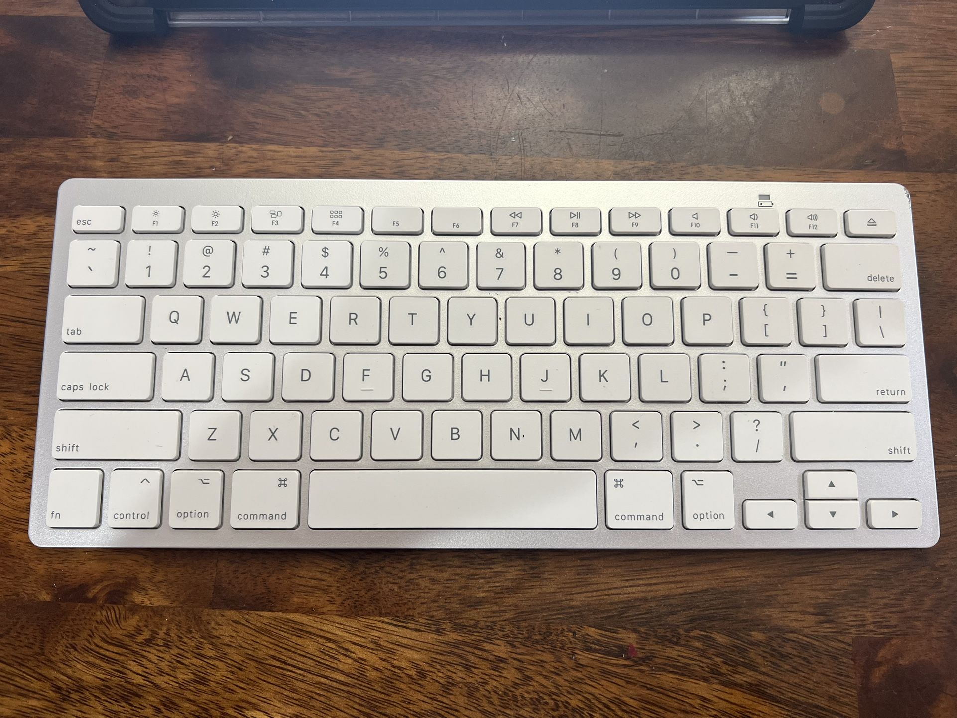 Bluetooth Keyboard for Mac, Compact Wireless Keyboard Compatible with MacBook Pro/Air, iMac, iMac Pro, Mac Mini, Mac Pro Laptop and PC (Silver)