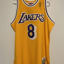 Kobe Bryant Jersey Gold Size Large