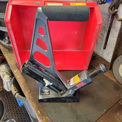 Senco Hardwood Flooring Nailer Multi Strike SH15 