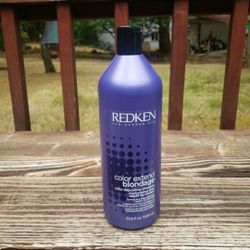 REDKEN Color Extend Blondage Color-Depositing Shampoo - 33.8fl oz 1000 ml