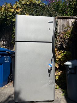 Frigidaire Refrigerator
