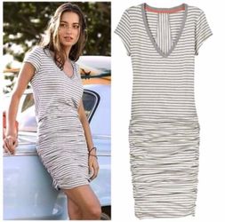 Athleta t-shirt ruched  dress v neckline XSP