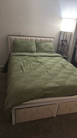 Full bed frame full mattress full box spring and lamp