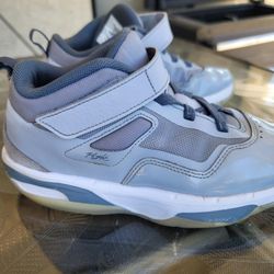 Boys Jordan Sneakers Size 2 Size 3 Sandles Size 1 All In Excellent Condition 10 Each 