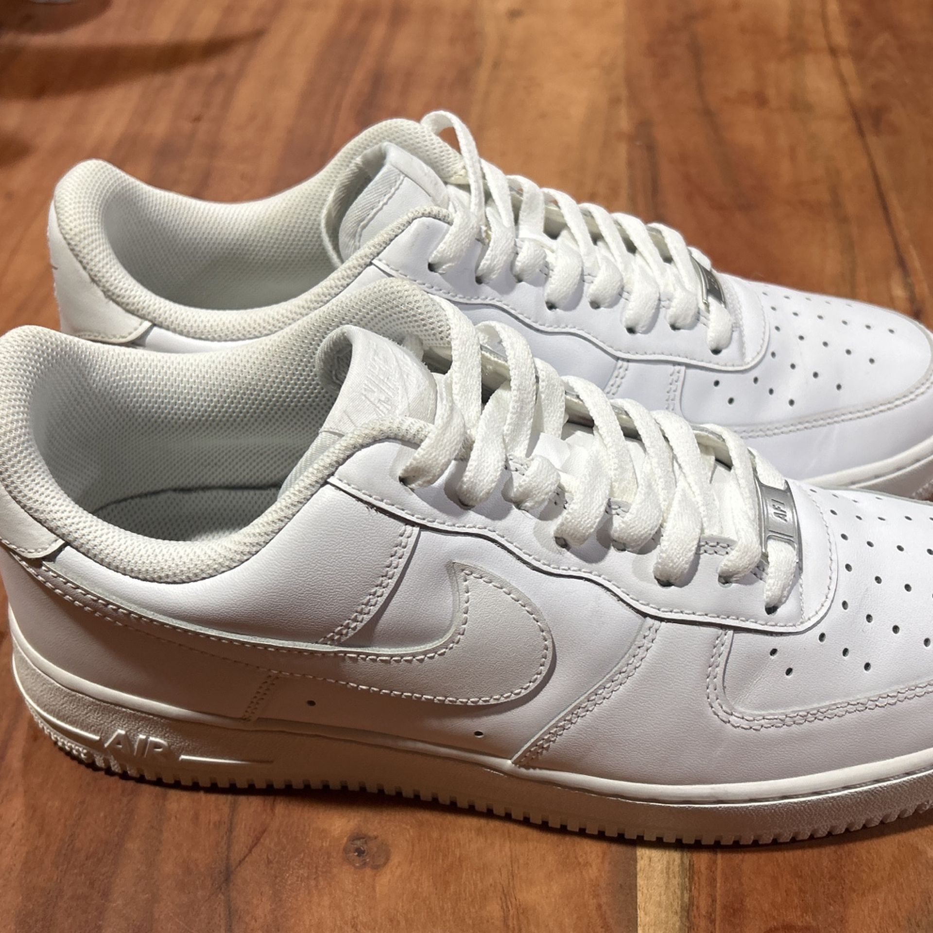 Air force 1s size 11 men’s