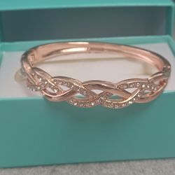 Rose Gold Hinged Bangle Bracelet 
