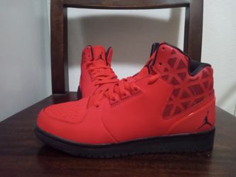 Like new size 6 Youth $40