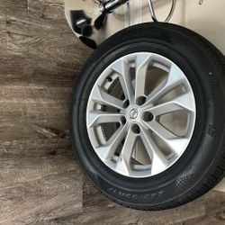 New Tire Only 100 Miles On It Come Off 2016 Nissan Rogue Sv And It Comes With The Rim As Well. Tire Size Is 225/65R 17.