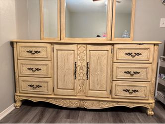 Dresser