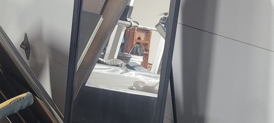 Kirkland Leaner Mirror