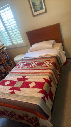 Twin bed wood frame