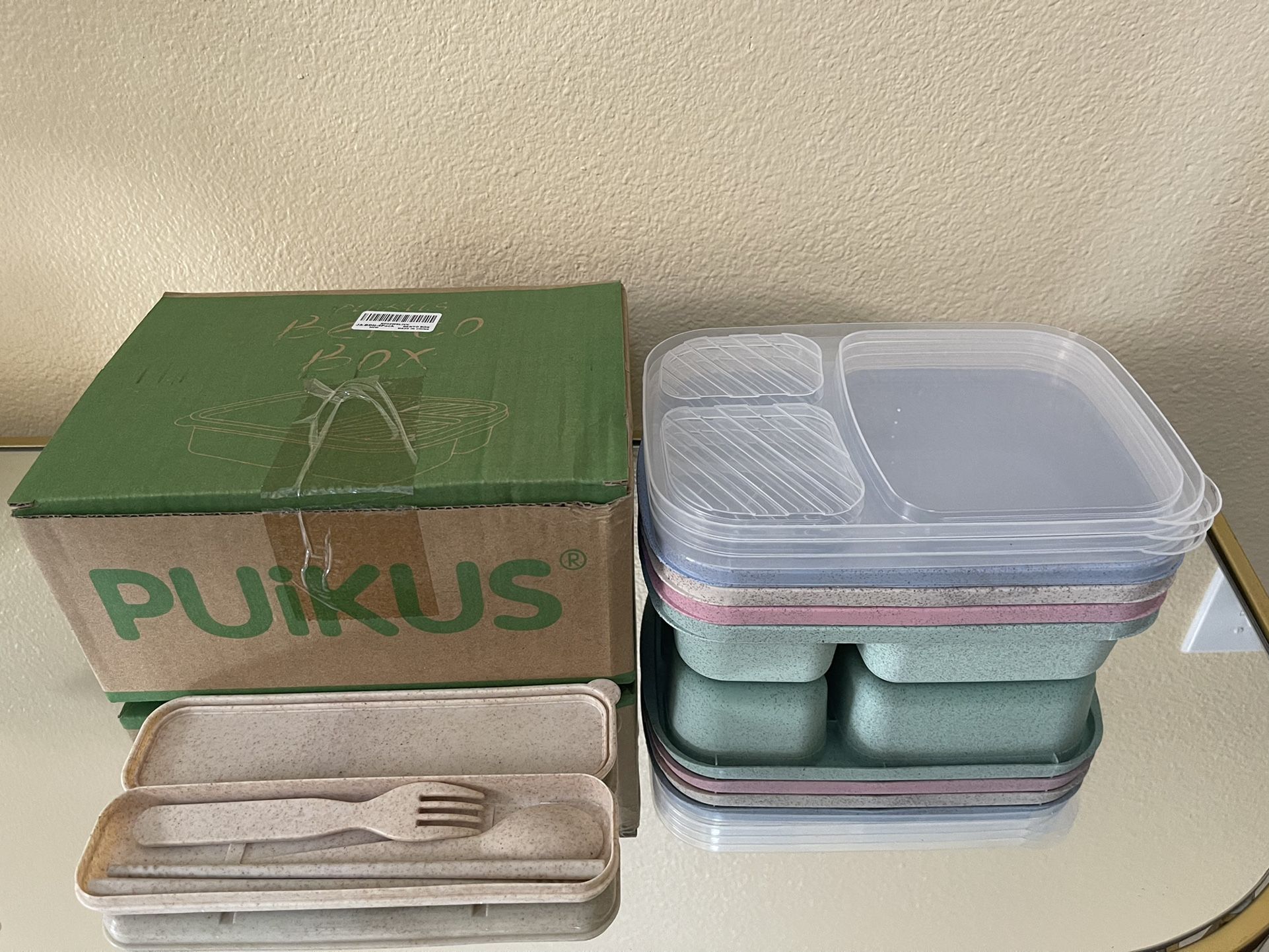 New 4 Pack Lunch Box Stackable Containers 3 Compartment Meal Comes With Spoon Fork And Chopsticks BPA FREE