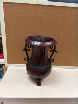 Decorative grecian bronze vases