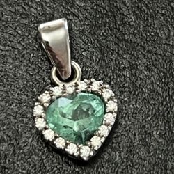 Colombian Emerald pendant And Zircons