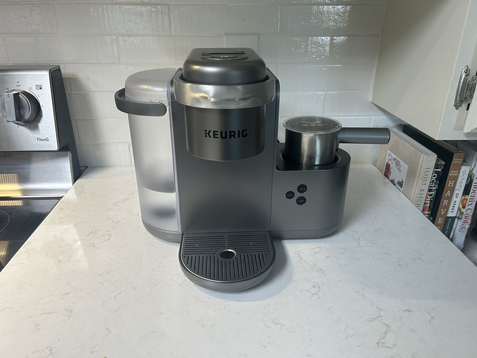 Like New Keurig K-Cafe Coffee Machine - Located In Sun City West