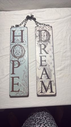 Hope & Dream Decorative Wall Sign Set