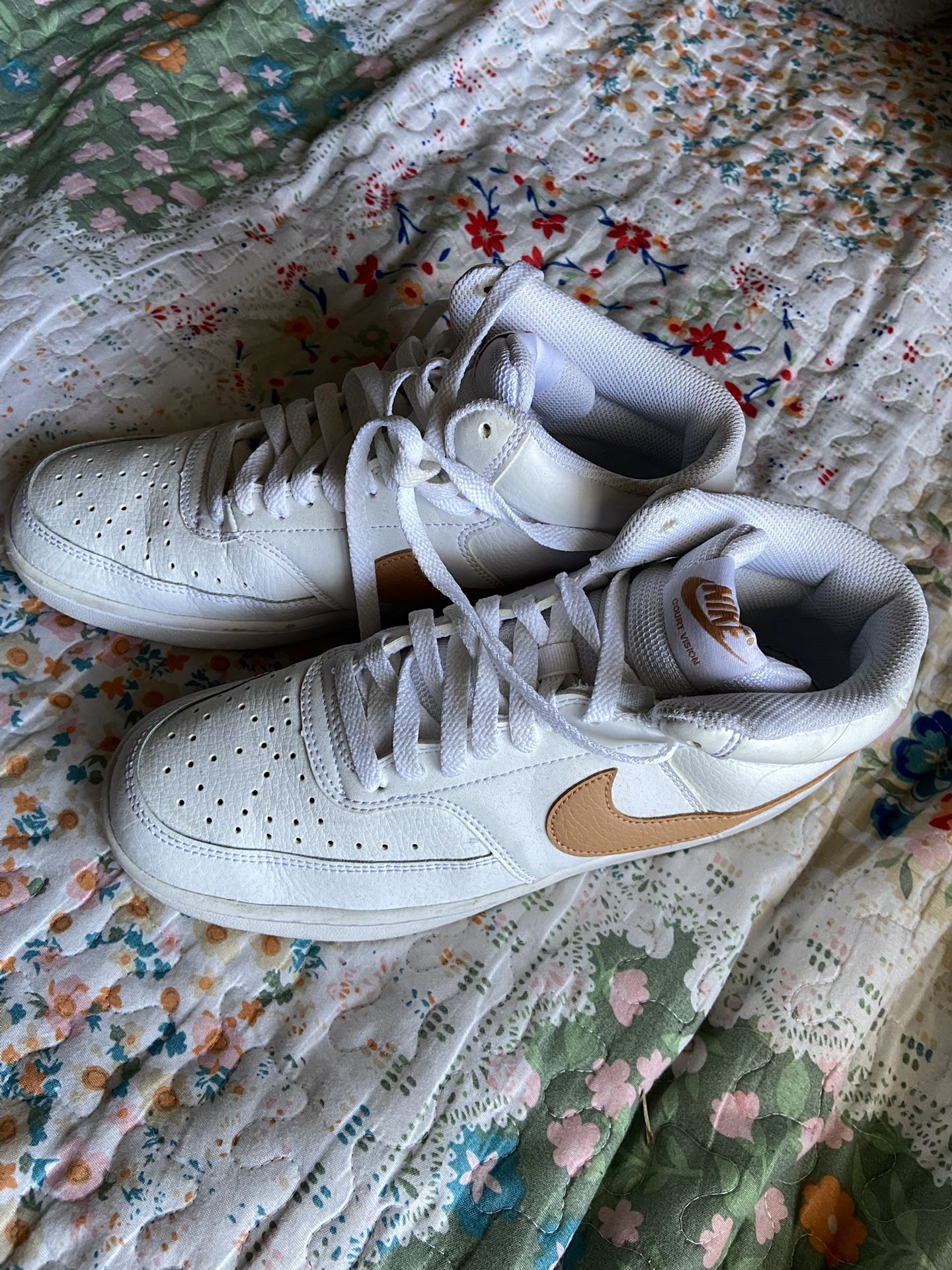 White And Brown Nike Women Size 9