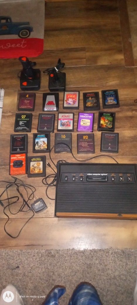 Atari 2 Controllers And 17 Games