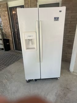 Maytag refrigerator in great shape