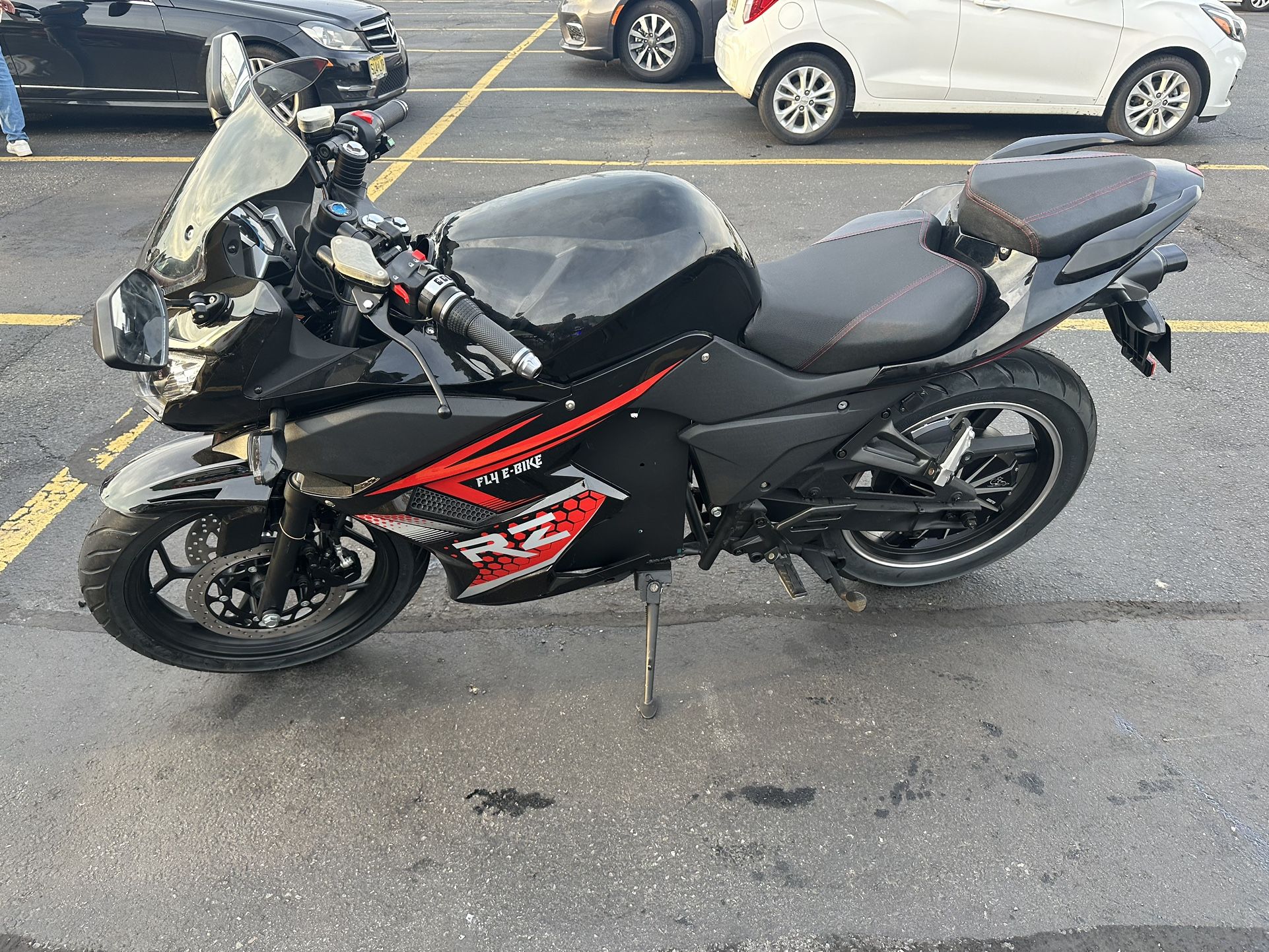 RZ Fly E-bike