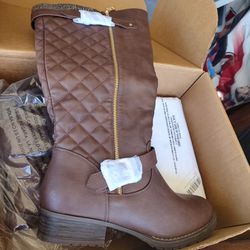 Women's Boots Size 10 New