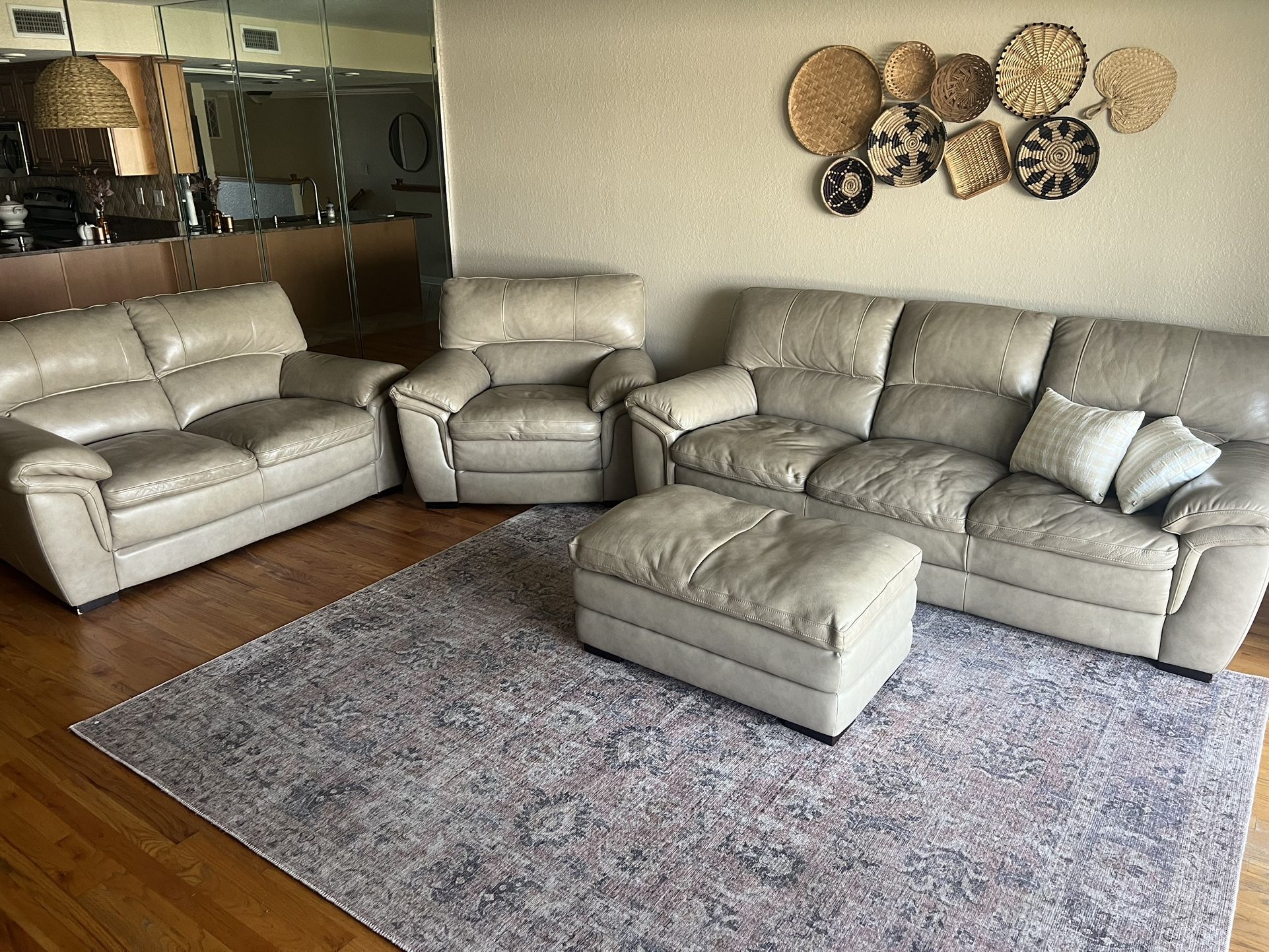 Leather couch Set