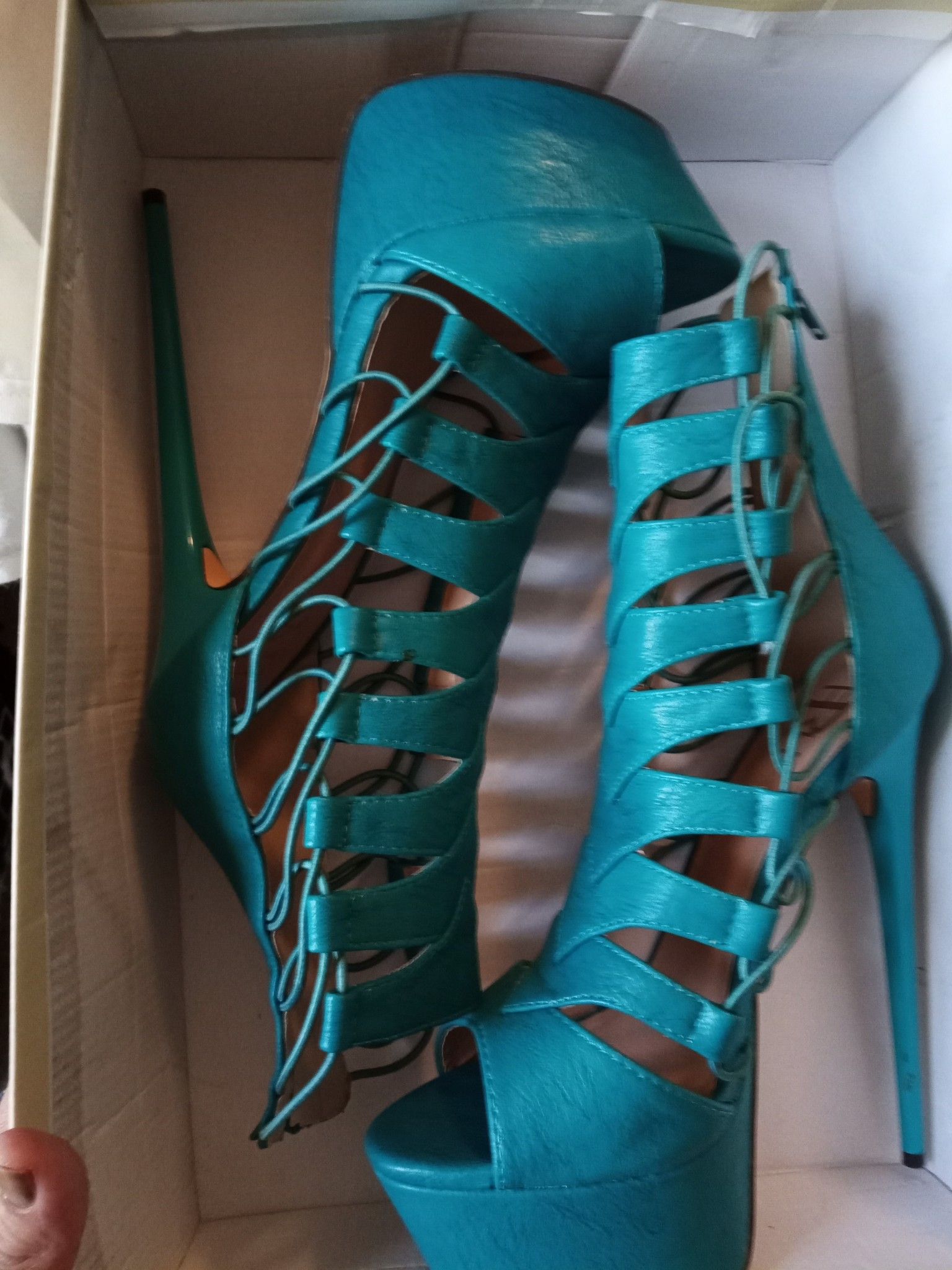 Turquoise Heels size 7