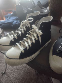Converse shoes men's size 10