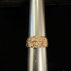14k Diamond Flower Ring